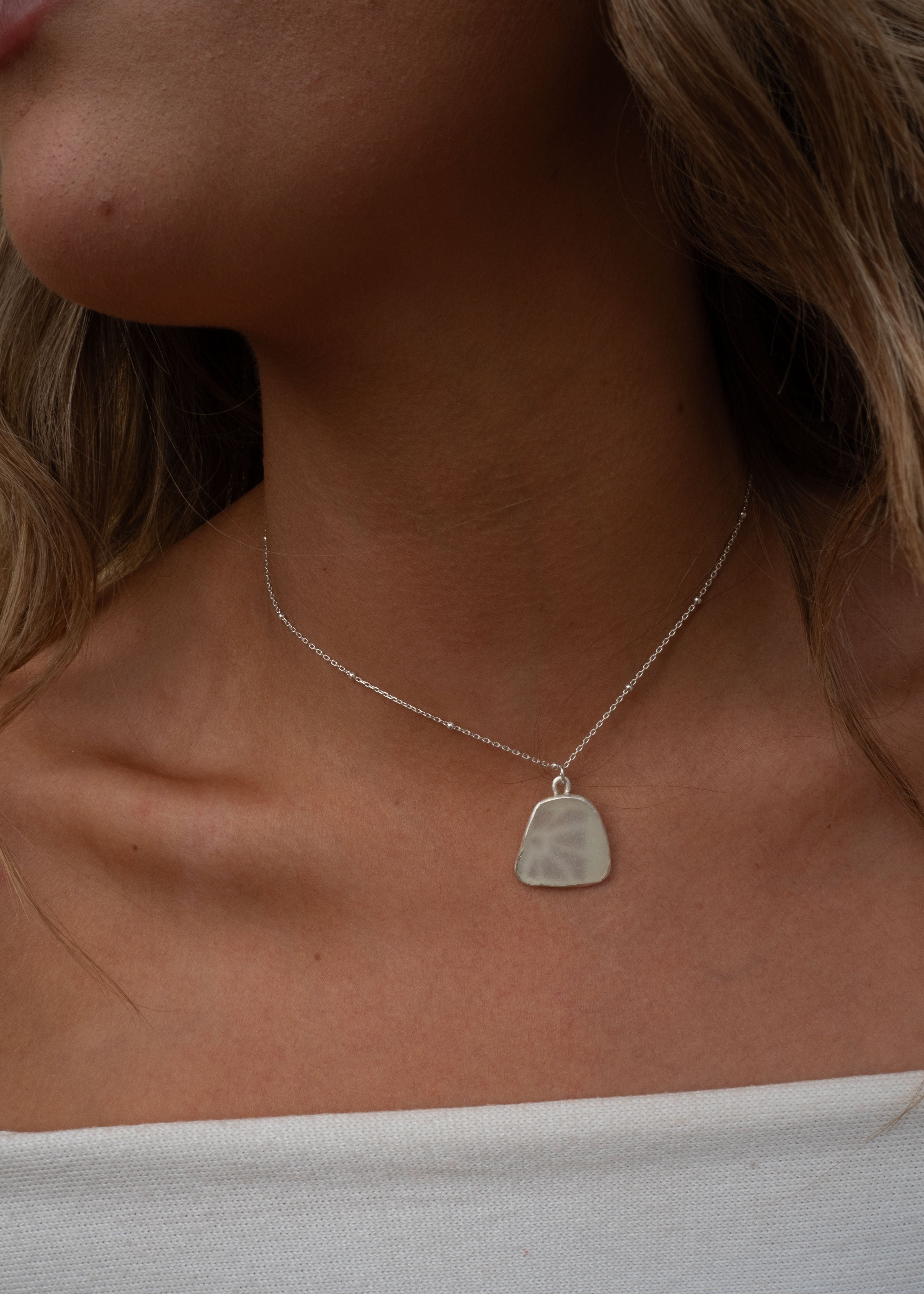 Robe Sea Glass Sunshine Pendant