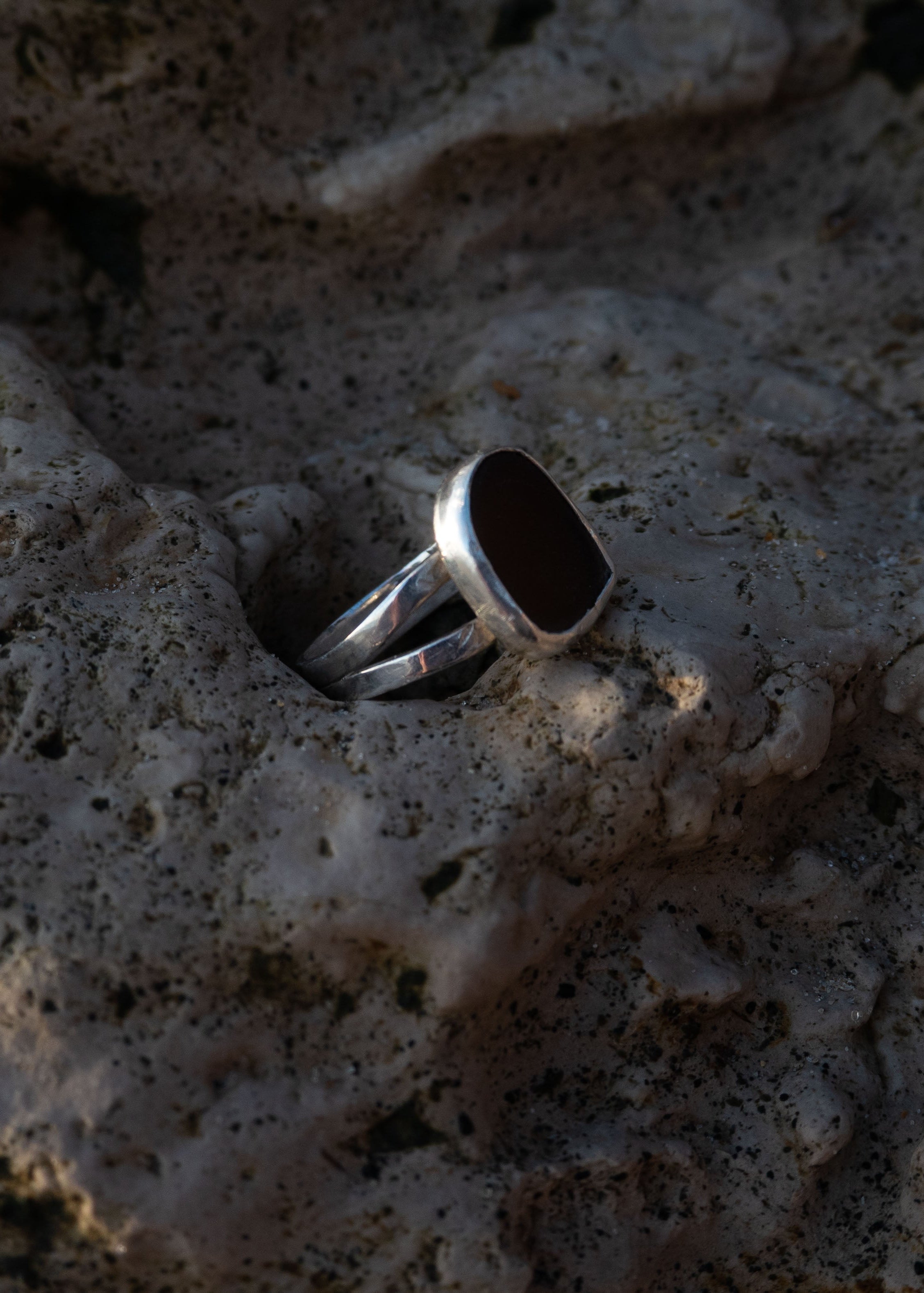 Robe Sea Glass Ring - L